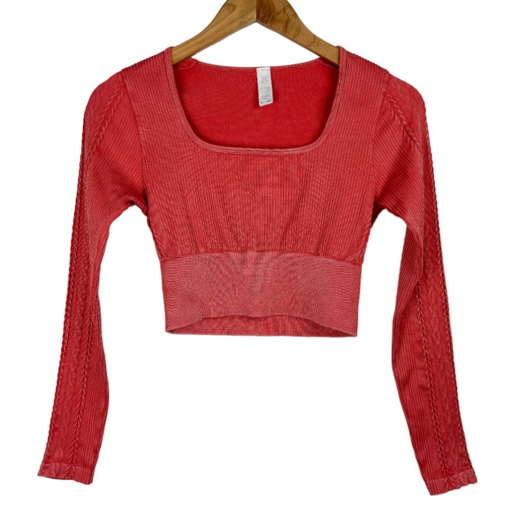 Aerie Offline Big Chill Seamless Long Sleeve T-Shirt Crop Top Sz Small Coral